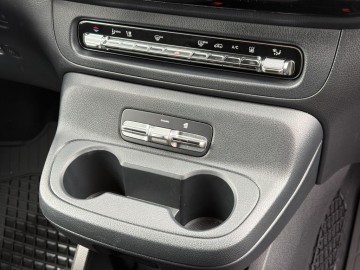 Mercedes-Benz Vito 119 CDI Tourer L 4X4 (foto 33)