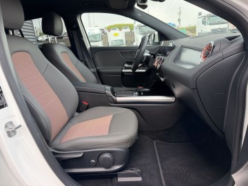 Mercedes-Benz EQA 250+ (foto 9)