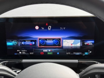 Mercedes-Benz EQA 250+ (foto 28)