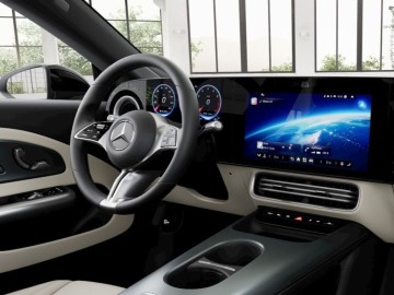 Mercedes-Benz CLA 180 (foto 8)