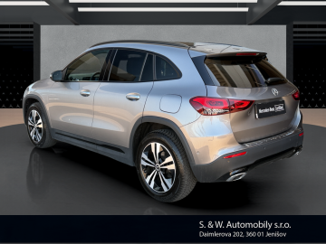 Mercedes-Benz GLA 200d 4MATIC (foto 6)