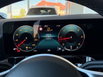 Mercedes-Benz GLA 200d 4MATIC (foto 16)