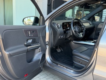 Mercedes-Benz GLA 200d 4MATIC (foto 21)