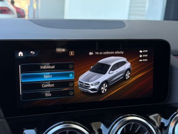 Mercedes-Benz GLA 200d 4MATIC (foto 33)