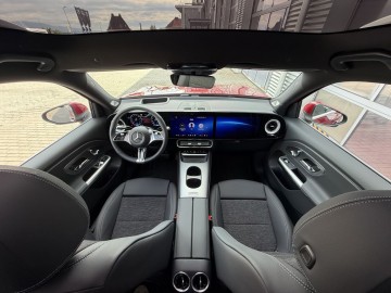 Mercedes-Benz GLB 250+ s technologií EQ (foto 15)