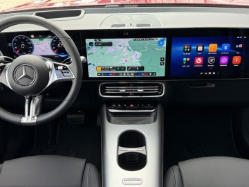 Mercedes-Benz GLB 250+ s technologií EQ (foto 18)