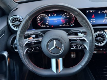 Mercedes-Benz A 200 d AMG Style Edition (foto 17)