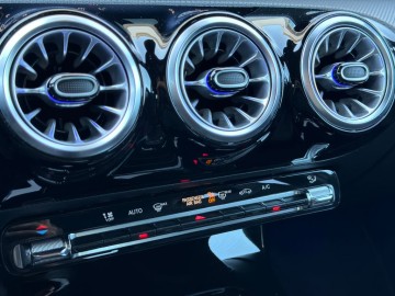 Mercedes-Benz A 200 d AMG Style Edition (foto 29)