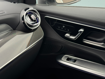 Mercedes-Benz GLC 220 d 4MATIC (foto 19)