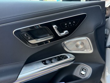 Mercedes-Benz CLE 300 4MATIC AMG Cabrio (foto 21)