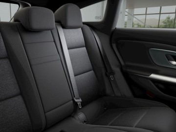 Mercedes-Benz CLA 200 Shooting Brake (foto 7)