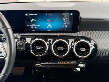 Mercedes-Benz A 180d (foto 18)