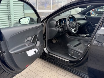 Mercedes-Benz A 180d (foto 21)