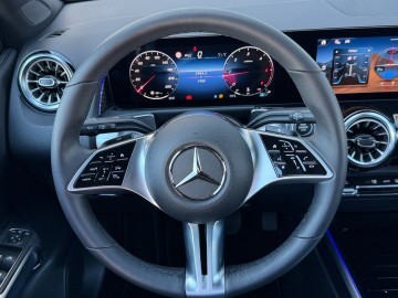 Mercedes-Benz GLB 200 d 4MATIC Progressive Edition (foto 17)