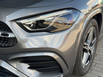 Mercedes-Benz GLA 200 AMG Style Edition (foto 8)