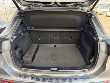 Mercedes-Benz GLA 200 AMG Style Edition (foto 12)