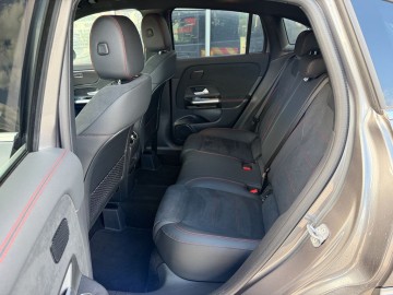 Mercedes-Benz GLA 200 AMG Style Edition (foto 13)