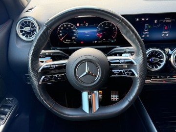 Mercedes-Benz GLA 200 AMG Style Edition (foto 17)