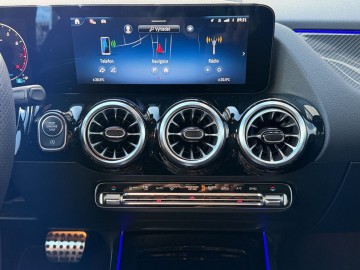 Mercedes-Benz GLA 200 AMG Style Edition (foto 18)