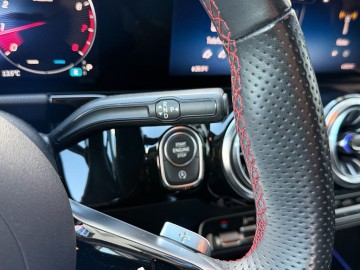 Mercedes-Benz GLA 200 AMG Style Edition (foto 19)