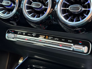 Mercedes-Benz GLA 200 AMG Style Edition (foto 29)