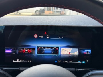 Mercedes-Benz GLA 200 AMG Style Edition (foto 33)