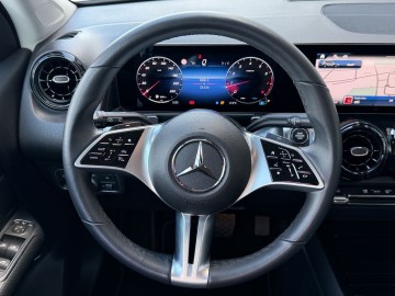 Mercedes-Benz GLB 220 4 MATIC (foto 18)