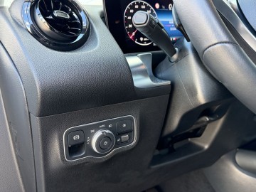 Mercedes-Benz GLB 220 4 MATIC (foto 20)