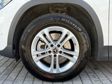 Mercedes-Benz GLA 220 4 MATIC (foto 25)