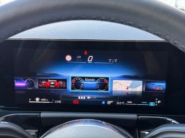 Mercedes-Benz GLA 220 4 MATIC (foto 26)