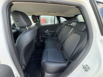 Mercedes-Benz GLA 220 4 MATIC (foto 13)