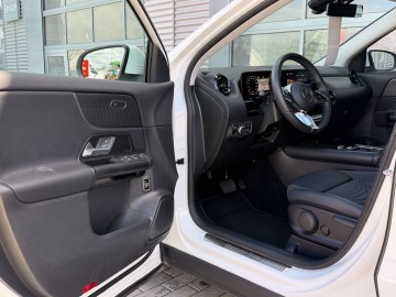 Mercedes-Benz GLA 220 4 MATIC (foto 21)