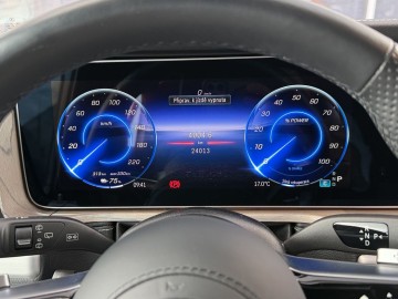 Mercedes-Benz G 580 s technologií EQ (foto 17)