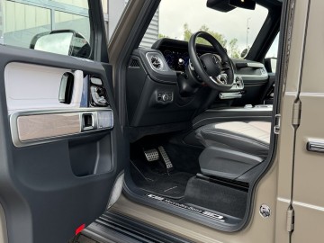 Mercedes-Benz G 580 s technologií EQ (foto 21)