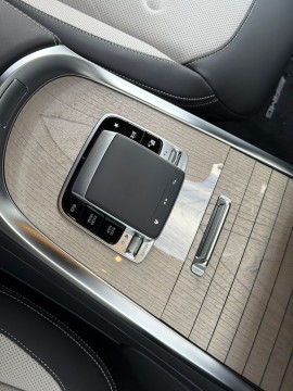 Mercedes-Benz G 580 s technologií EQ (foto 30)