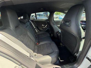 Mercedes-Benz CLA 250 e Shooting Brake s hybridní technologií EQ (foto 10)