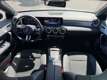 Mercedes-Benz CLA 250 e Shooting Brake s hybridní technologií EQ (foto 15)