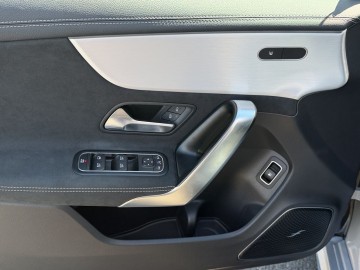Mercedes-Benz CLA 250 e Shooting Brake s hybridní technologií EQ (foto 22)