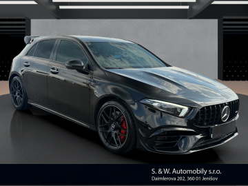 Mercedes-Benz A 45 AMG (foto 2)