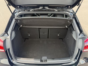 Mercedes-Benz A 45 AMG (foto 12)