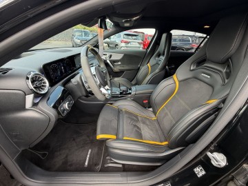 Mercedes-Benz A 45 AMG (foto 14)