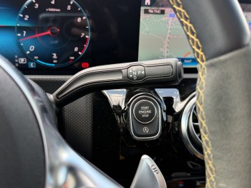 Mercedes-Benz A 45 AMG (foto 19)
