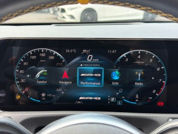 Mercedes-Benz A 45 AMG (foto 36)