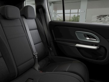 Mercedes-Benz GLB 200  4MATIC (foto 7)