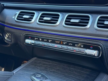 Mercedes-Benz GLS 400 D 4MATIC (foto 30)