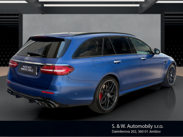 Mercedes-Benz E 63 S AMG (foto 4)