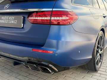 Mercedes-Benz E 63 S AMG (foto 11)