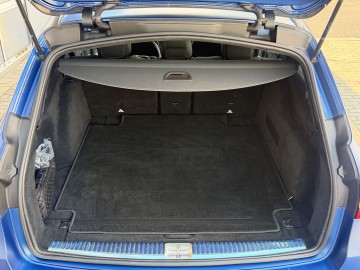Mercedes-Benz E 63 S AMG (foto 12)