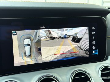 Mercedes-Benz E 63 S AMG (foto 36)