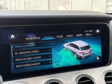 Mercedes-Benz E 63 S AMG (foto 42)